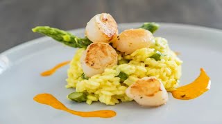 Recette  Risotto aux asperges et aux SaintJacques [upl. by Larianna]