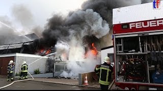 BIG WAREHOUSE FIRE  Großbrand Lagerhalle WaiblingenHegnach 20131126 [upl. by Bray]