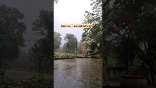 Barish m pakodhe is must 🌧🫶 baarish monsoon cravings food foodie foodshorts [upl. by Gipsy]