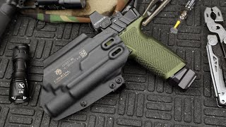 Crucial Concealment Universal Light Holster Review [upl. by Cameron448]