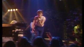 Daryl Hall amp John Oates  Maneater LIVE [upl. by Lotsyrc]