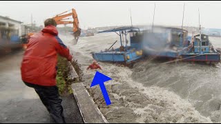 Fisherman caught in Typhoon [upl. by Halsy262]