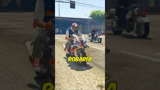 Finjo ser POLICIA 👮 y Robo UNA MOTO DE CARRERAS en GTA 5 [upl. by Notrom]