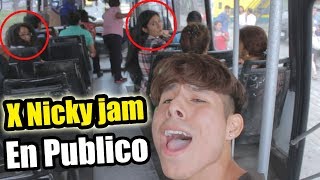 Nicky Jam x J Balvin  X EQUIS  CANTANDO EN PÚBLICO A LAS PERSONAS [upl. by Kathi]