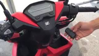 Cara Menggunakan Remote Keyless System New Vario 150 [upl. by Nnywg]