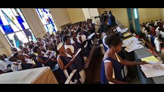 Magnificat  Umutima wanje urigina  Par la Chorale Regina Caeli de Kanyosha vidéo officielle [upl. by Tab]