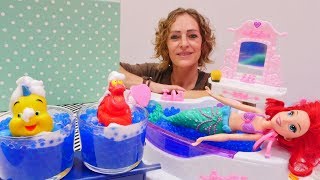 Arielle die Meerjungfrau im SpaSalon Spielzeugvideo für Kinder [upl. by Dorcas]