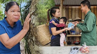 17yearold girl picks beans to sell buying essentials for her husband going to the military [upl. by Gneh]