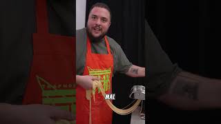 Selbstgemachte Pasta mit Nudelmaschine [upl. by Wenz]