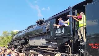 Big Boy Locomotive 4014 leaving Spring Texas [upl. by Solange]