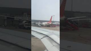 New Delhi ke airportflight airport travel fly [upl. by Griffith]