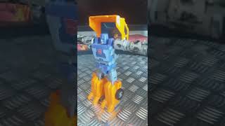 The PAIN In PAINT CHIPPING  transformers Kingdom Deluxe Huffer shortscomedy actionfigures [upl. by Aarika571]