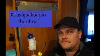 Asuntovaunun kaasujääkaapin quothuoltoaquot [upl. by Notlil133]