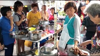 In Search Of Authentic Hakka Dishes  Serdang Morning Market [upl. by Tobie]