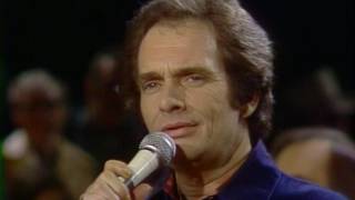 Merle Haggard  quotThe Farmers Daughterquot Live from Austin TX [upl. by Bicknell]