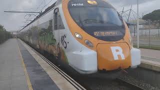 Civia 465  465 de Rodalies Renfe entrando en el Aeropuerto del Prat hacia Sant Celoni [upl. by Nnylirej226]