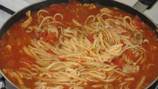 Una facil y deliciosa receta de Pasta con pollo y vegetales [upl. by Ennaegroeg]