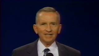 Ross Perot  How do you lead Gotcha question turned around at 1992 Presidential Debate [upl. by Cece]