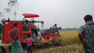 Modern rice threshing machine🌾🌾 [upl. by Johnna467]