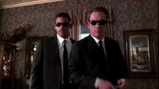 Men In Black  Jay Erases Kays Memory Will Smith Tommy Lee Jones [upl. by Kirchner]