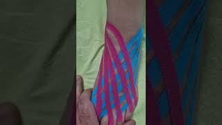 Kinesio taping الشريط الحركي الرياضي اللاصق للقدم [upl. by Sitelc447]