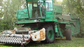 Combine harvester DON1500B  Комбайн ДОН1500Б [upl. by Yrrehc]