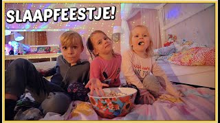 DiCSO SLAAPFEESTJE HOUDEN OP LUCiLLAS SLAAPKAMER 🎉  Bellinga Vlog 2320 [upl. by Tesler214]