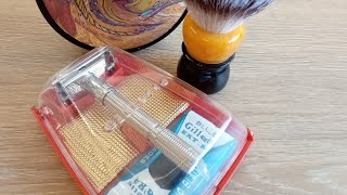 A Fantastic Gillette Slim  Lighter Longer Slimmer Trimmer 💥 A Shave with a Loi Razor Blade 👍 [upl. by Riocard]