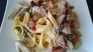 Tagliatelle ai funghi porcini  asparagi e crema di zafferano [upl. by Ednyl]