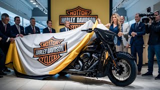 Unboxing the 2025 Harley Davidson Heritage Classic First Impressions [upl. by Chelsy43]