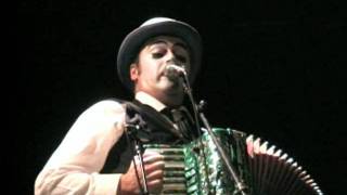 quotAlone with the moonquot by THE TIGER LILLIES in Broadway 2004  Film  Lu Pélieu [upl. by Bonaparte486]