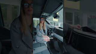 NUOVO RENAULT MASTER [upl. by Nnylaehs]