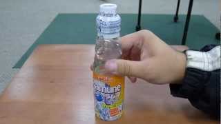 HOW TO Open a bottle of Ramune [upl. by Annaujat]