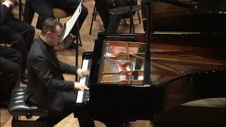 Beethoven Piano Concerto No 3  Vogt · Petrenko · Berliner Philharmoniker [upl. by Aipmylo290]