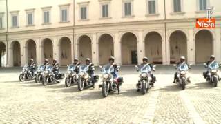 Le nuove Moto Guzzi al Quirinale [upl. by Annahsirhc]