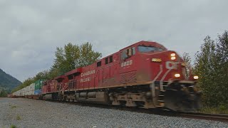 cp 8825 east Intermodal in sicamous bc [upl. by Billye]