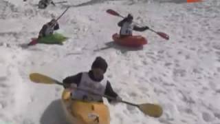 Insolite  Le Snowkayak [upl. by Friedlander868]