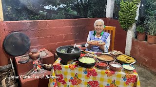 La Cena Mexicana Más Rápida y Sabrosa Tostadas de Carne Deshebrada [upl. by Enrico432]