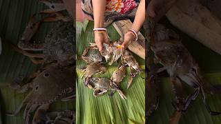 How To Clean Crabs🦀 At Home crabs shorts [upl. by Brianne]