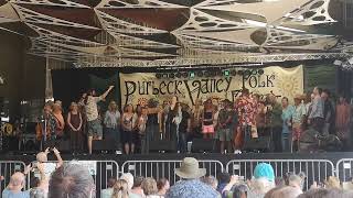 Rholben amp The Purbeck Valley Folk Festival Welsh Choir quotCysga Diquot 161124 [upl. by Ybbil9]