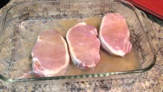 How to Bake Pork Chops in Oven [upl. by Caddaric]