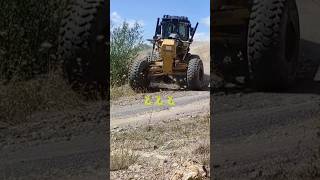 Yengeç Greyder iş başında caterpillar road keşfet excavator motoniveladora jcb cat [upl. by Artsa]