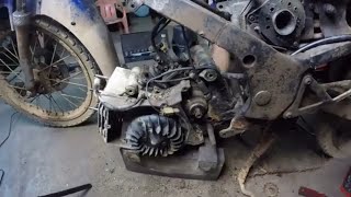 SUZUKI RGVr 120 2 STROKE ENGIN TEARDOWNOVERHAUL ESSEMBLY FULL TIME LAPSE [upl. by Coe]