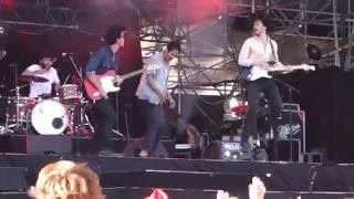 Feu Chatterton  La Malinche Live  Musilac 2016 [upl. by Epotimet608]