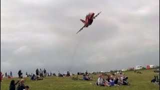 🇬🇧 Low Red Arrows Flybys Up Beachy Head Eastbourne Airshow [upl. by Aisenet616]