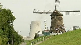 Bélgica reabertura de dois reatores reacende polémica sobre segurança nuclear [upl. by Bathesda299]