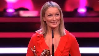 Monika Gruber erhält den Bambi 2017 [upl. by Dominus]