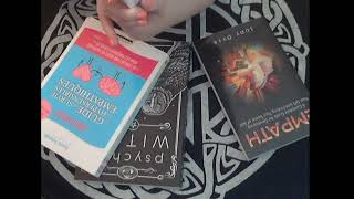 tarot et chronique lecture [upl. by Oisangi]