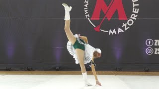 Majorettes TRZEBNICKIE MAŻORETKI  Mażoretki  solo flag senior  Wschowa [upl. by Bernete]