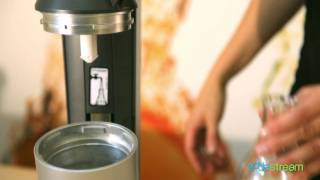 SodaStream  Installatie en gebruik Crystal frisdrankapparaat [upl. by Maxim]